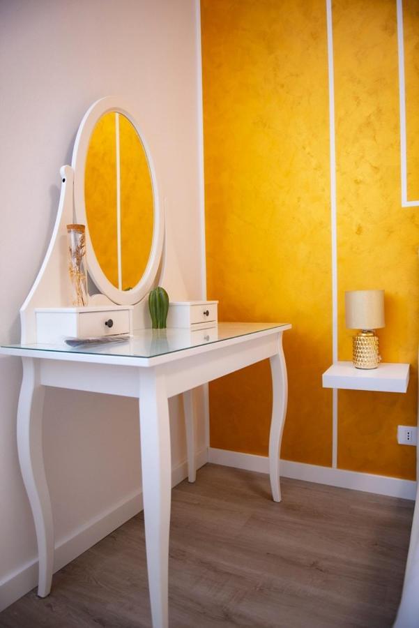 פאדובה Isabel Apartaments Old Town מראה חיצוני תמונה