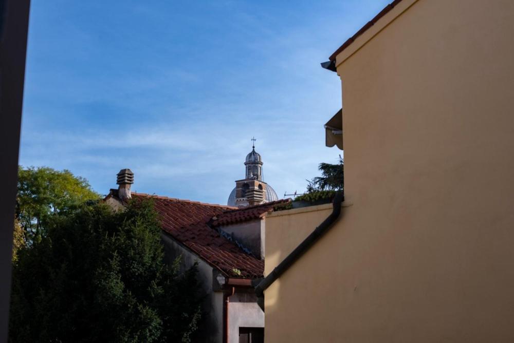 פאדובה Isabel Apartaments Old Town מראה חיצוני תמונה